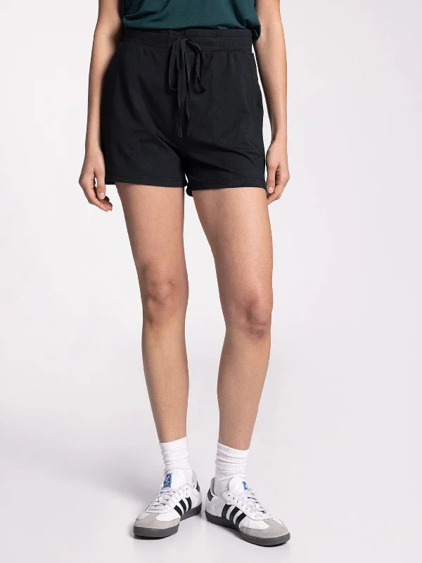 Amanda Shorts Black