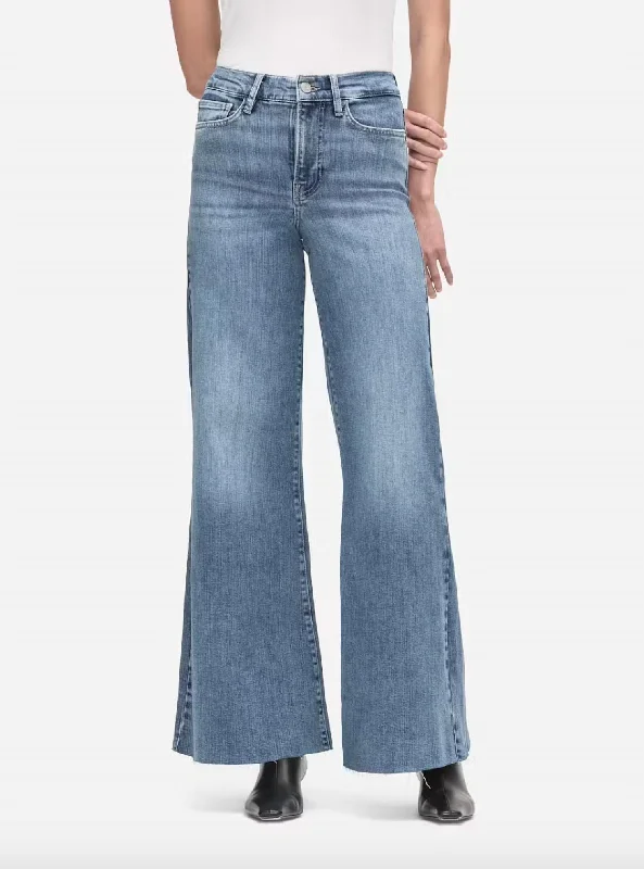 Elastic waist trousers – Trousers with an elasticated waistband for a more comfortable, stretchy fit.Elastic waist trousers – Trousers with an elasticated waistband for a more comfortable, stretchy fit.Le Palazzo Crop Jeans In Daphne Blue Elastic waist trousers – Trousers with an elasticated waistband for a more comfortable, stretchy fit.Elastic waist trousers – Trousers with an elasticated waistband for a more comfortable, stretchy fit.Le Palazzo Crop Jeans In Daphne Blue