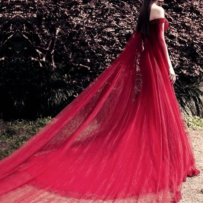 Wrap skirt – Skirt that wraps around the waist and is usually tied at one side.Wrap skirt – Skirt that wraps around the waist and is usually tied at one side.Beading V Neck Off Shoulder Lace Mermaid Evening Dresses Removable Skirt