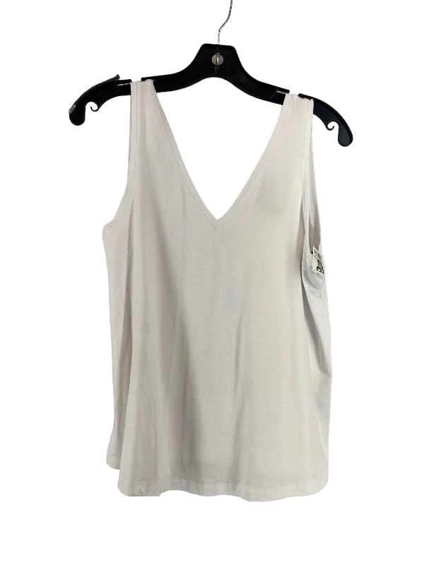 Belted vest – Vest with an attached belt to cinch at the waistBelted vest – Vest with an attached belt to cinch at the waistAthletic Tank Top By Sweaty Betty Size: 0 Belted vest – Vest with an attached belt to cinch at the waistBelted vest – Vest with an attached belt to cinch at the waistAthletic Tank Top By Sweaty Betty Size: 0